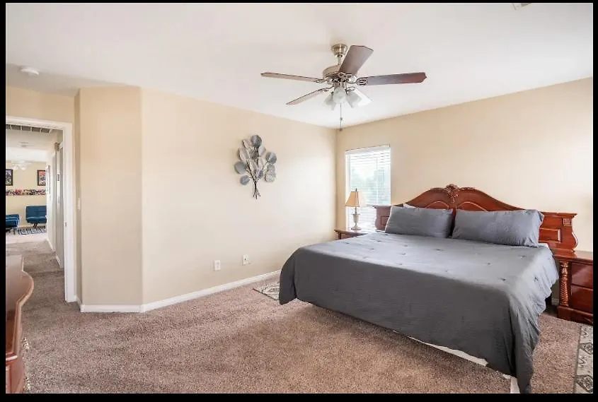 4 Bedroom North Las Vegas With Pool Holiday home