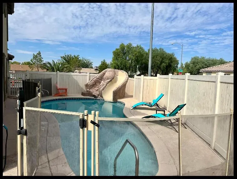 4 Bedroom North Las Vegas With Pool